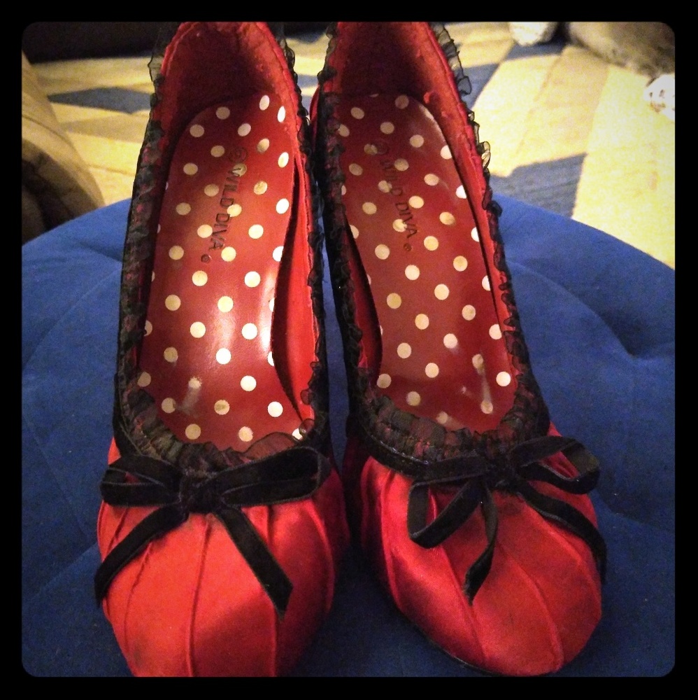 Women's red satin heels